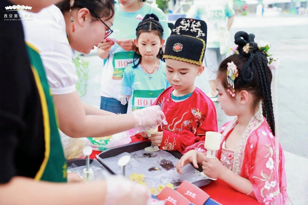 闯关、游园、学文化！西安奥体中心亲子定向赛沉浸式体验唐风乐趣