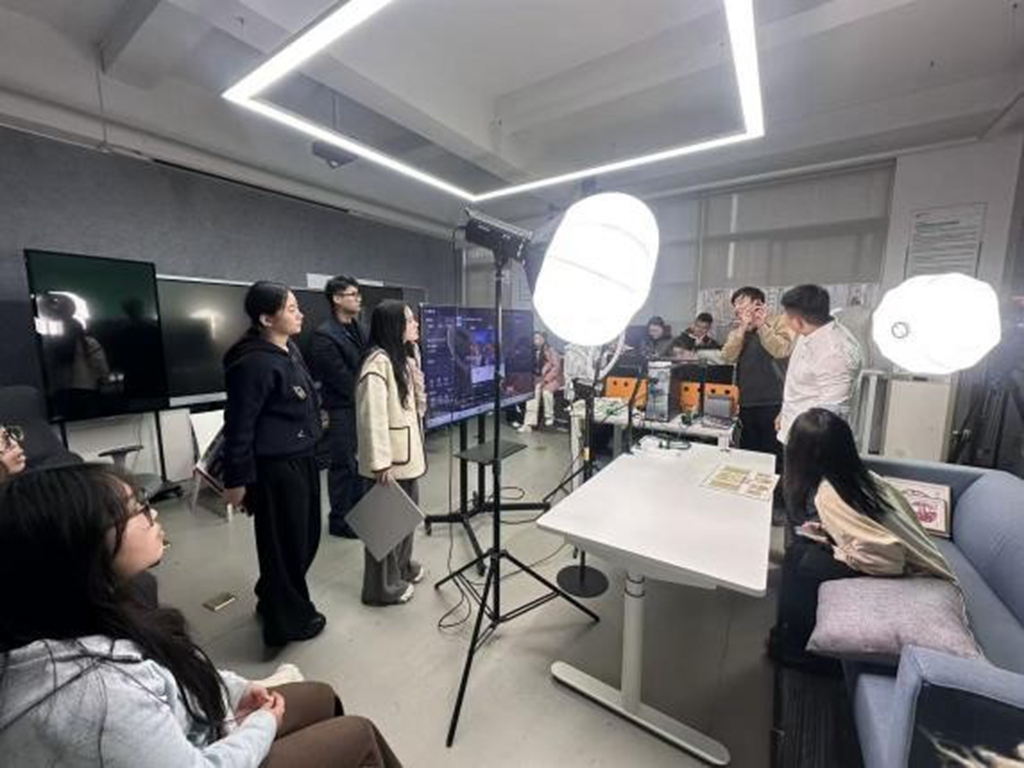 闯关、游园、学文化！西安奥体中心亲子定向赛沉浸式体验唐风乐趣