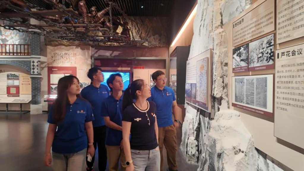 寻迹三秦圣地，赓续百年薪火——西安交通大学学生微宣讲团赴陕北红色旧址研学实践纪实