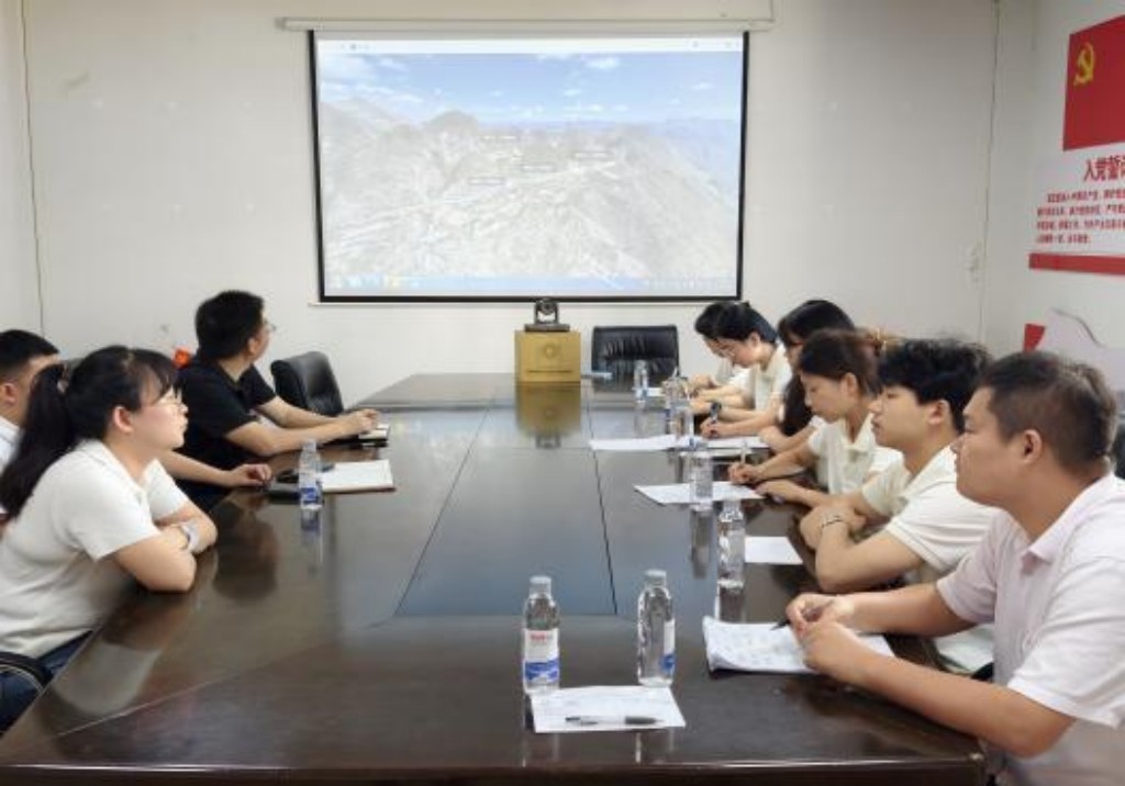 长安大学“循红砺志·通桥黔行”团队赴贵州社会实践纪实