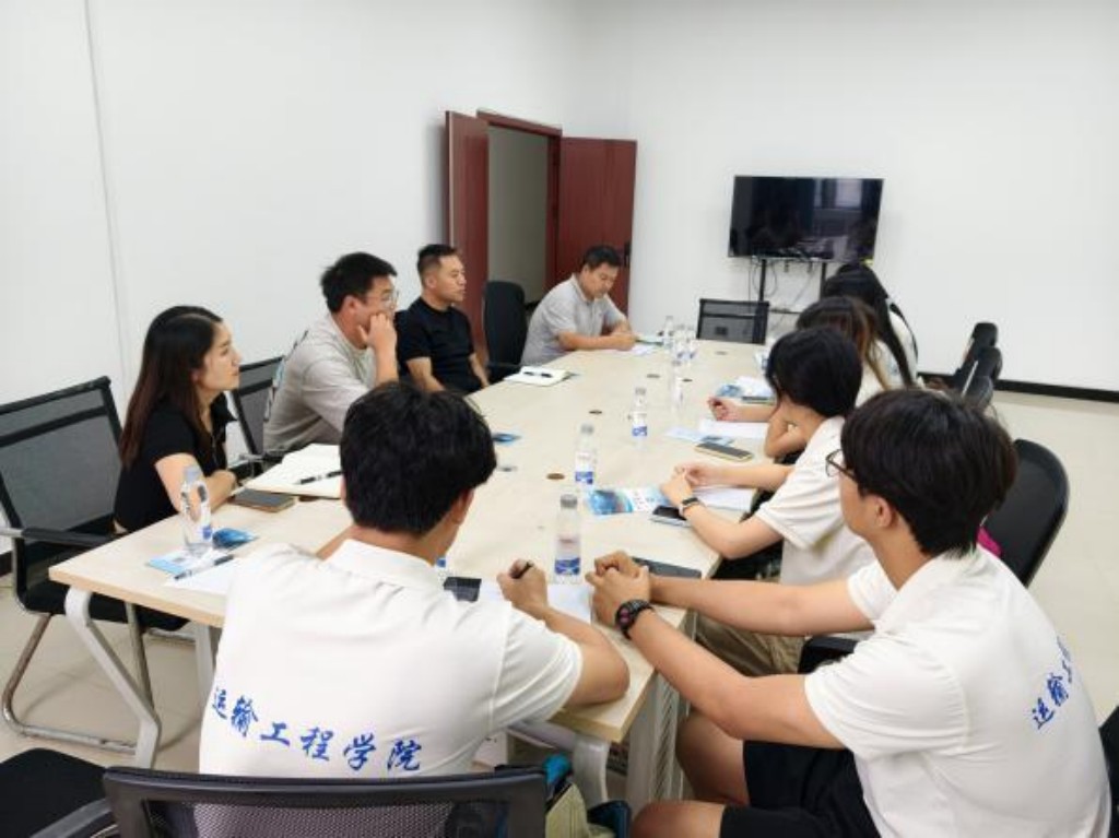 长安大学“循红砺志·通桥黔行”团队赴贵州社会实践纪实