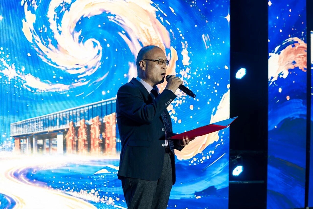 震撼来袭！西安现代综合职业高中2026级迎新晚会“封神”！