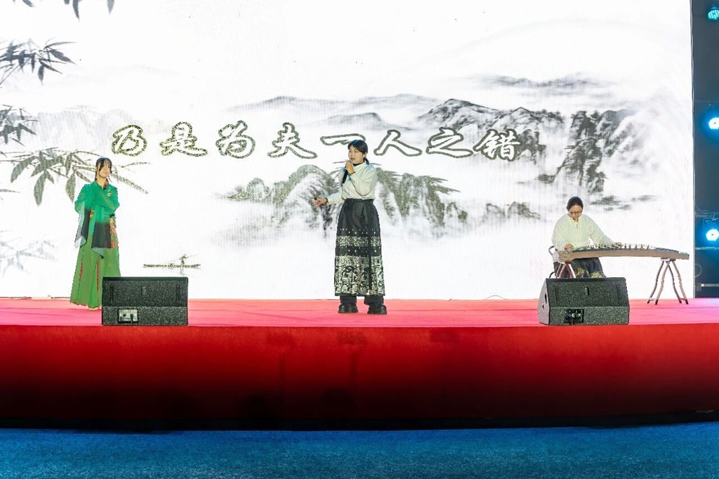 震撼来袭！西安现代综合职业高中2026级迎新晚会“封神”！